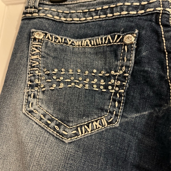 Miss Me Skinny Jeans - Picture 8 of 9